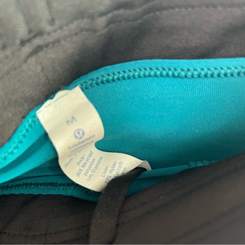 NEW / Lululemon T.H.E. Short 9 
Lux. / B003 - Picture 8 of 13